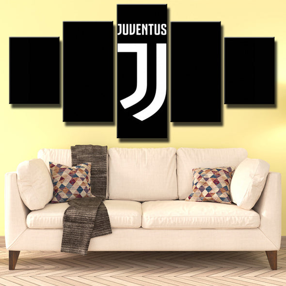 Juventus FC New Emblem
